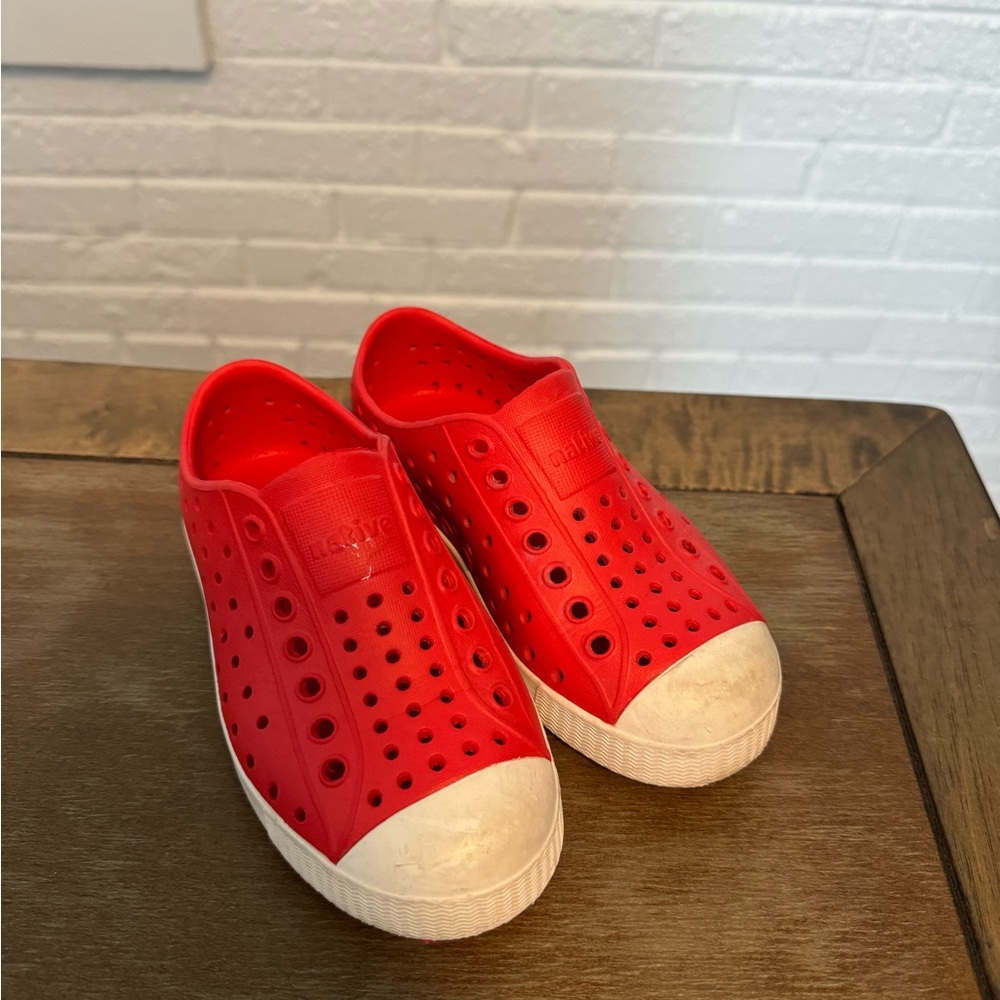 Natives Jefferson- size 10 toddler